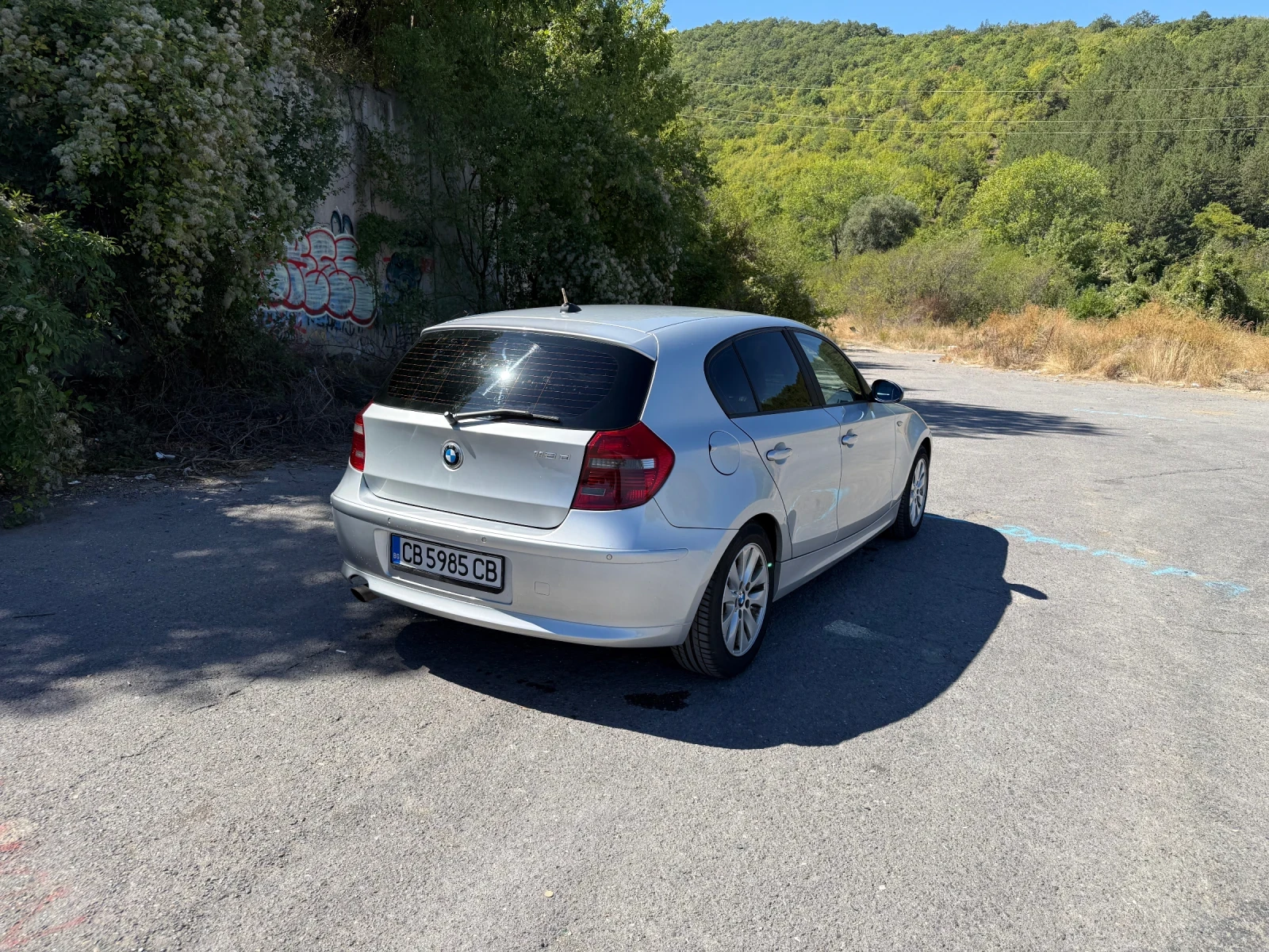 BMW 118, снимка 3 - Автомобили и джипове - 55980550