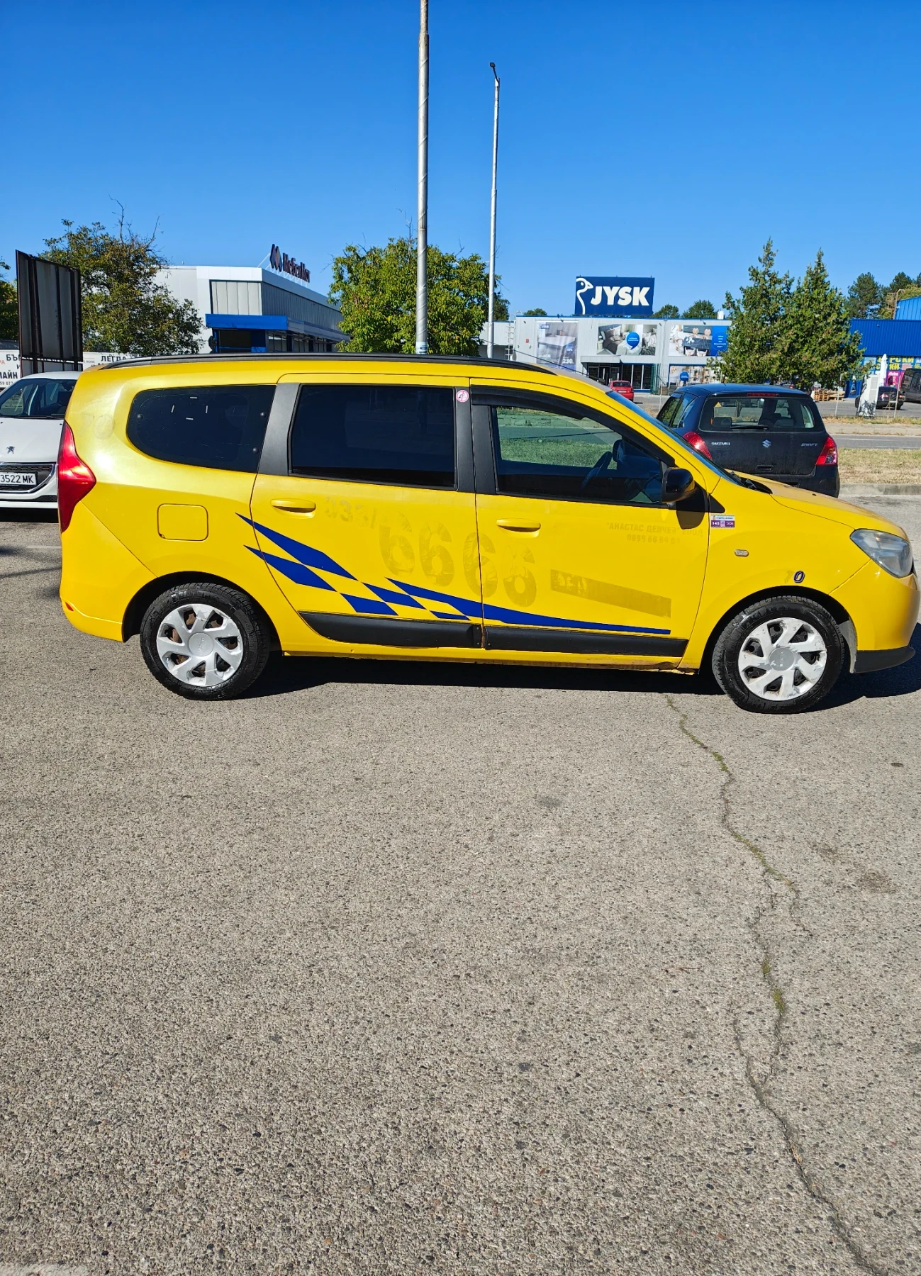 Dacia Lodgy, снимка 2 - Автомобили и джипове - 56575962
