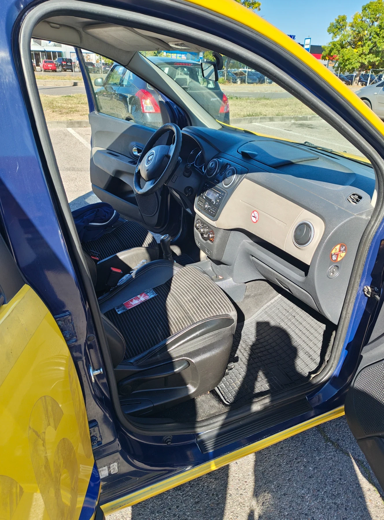 Dacia Lodgy, снимка 7 - Автомобили и джипове - 56575962