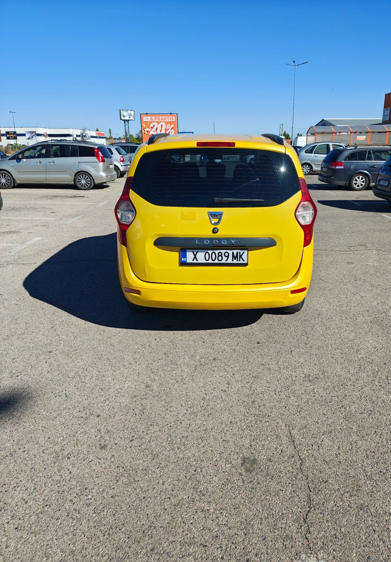 Dacia Lodgy, снимка 4 - Автомобили и джипове - 56575962