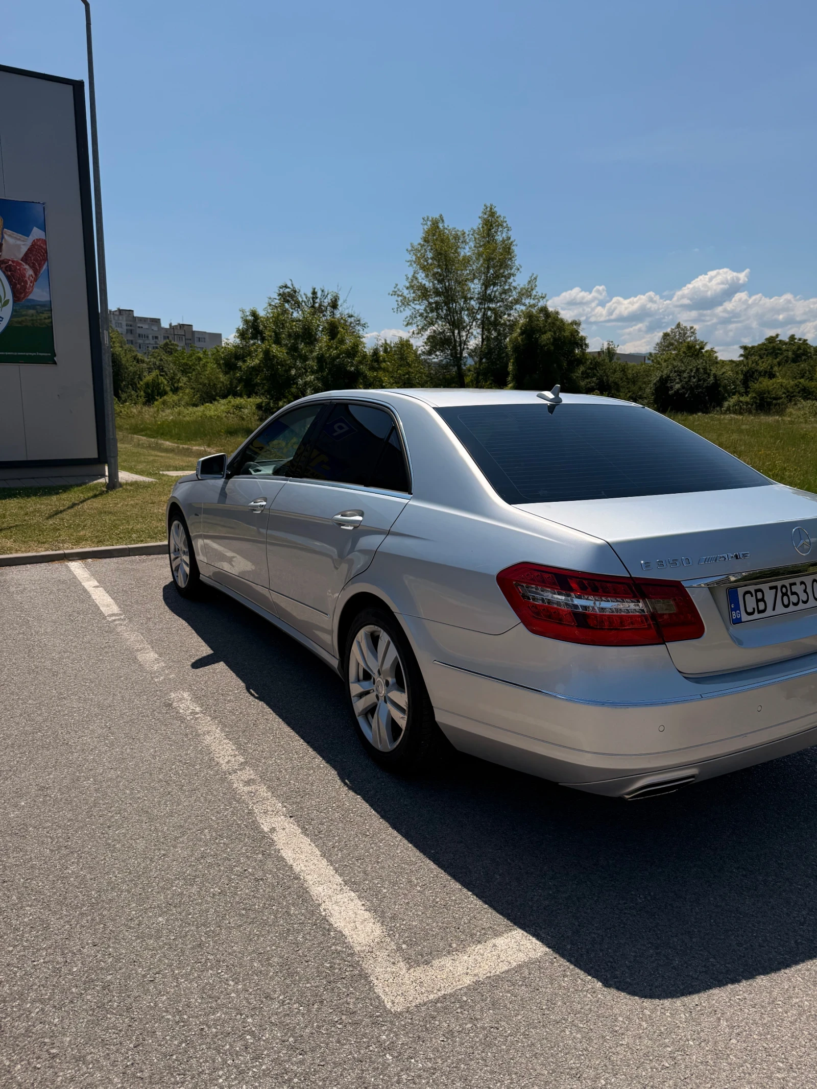 Mercedes-Benz E 350, снимка 5 - Автомобили и джипове - 56680455