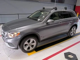  Mercedes-Benz GLC 30...