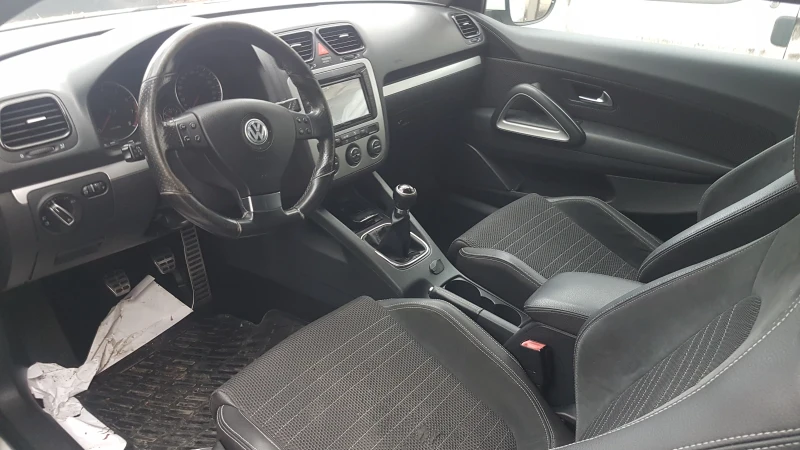 VW Scirocco 2.0TFSI 200 к.с Януари 2010, Kупе, Употребяван авт, снимка 6 - Автомобили и джипове - 47505507