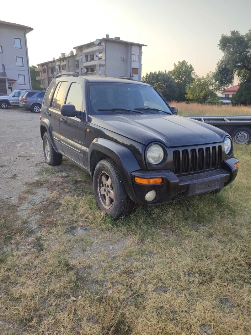 Jeep Cherokee, снимка 1 - Автомобили и джипове - 48342375