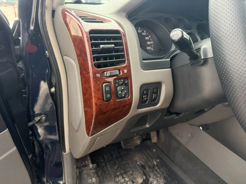 Mitsubishi Pajero, снимка 13 - Автомобили и джипове - 49492828