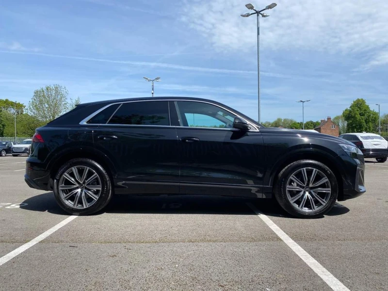 Audi Q8 50TDI Quattro S-Line, снимка 5 - Автомобили и джипове - 51253360