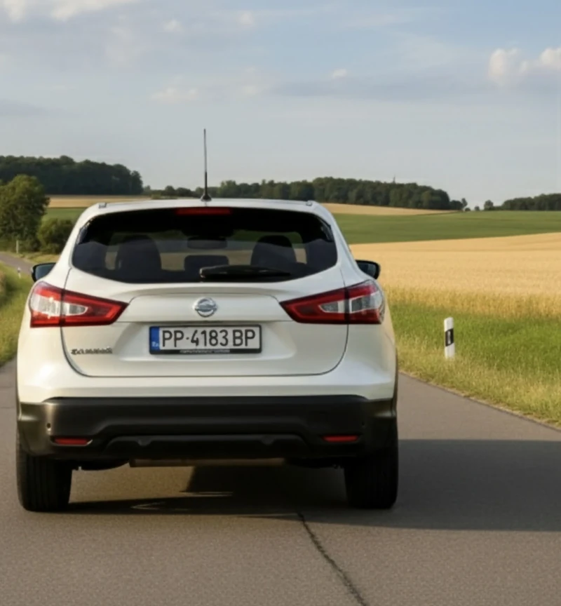 Nissan Qashqai, снимка 10 - Автомобили и джипове - 52664420