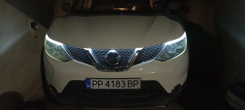 Nissan Qashqai, снимка 3 - Автомобили и джипове - 52664420
