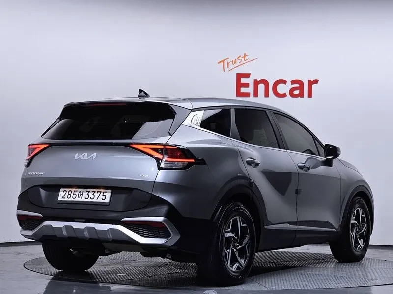 Kia Sportage 2.0 CRDi 4WD, снимка 2 - Автомобили и джипове - 54276453