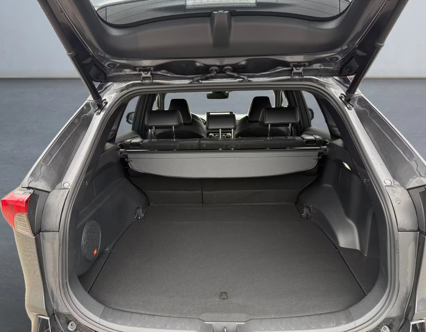 Toyota Rav4 PHEV/GR-SPORT/306HP/LED/HUD/ACC/360/JBL/MEMO/498f - изображение 8