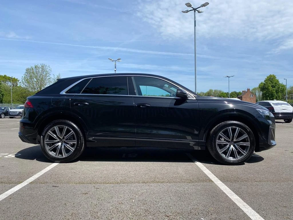 Audi Q8 50TDI Quattro S-Line - изображение 5