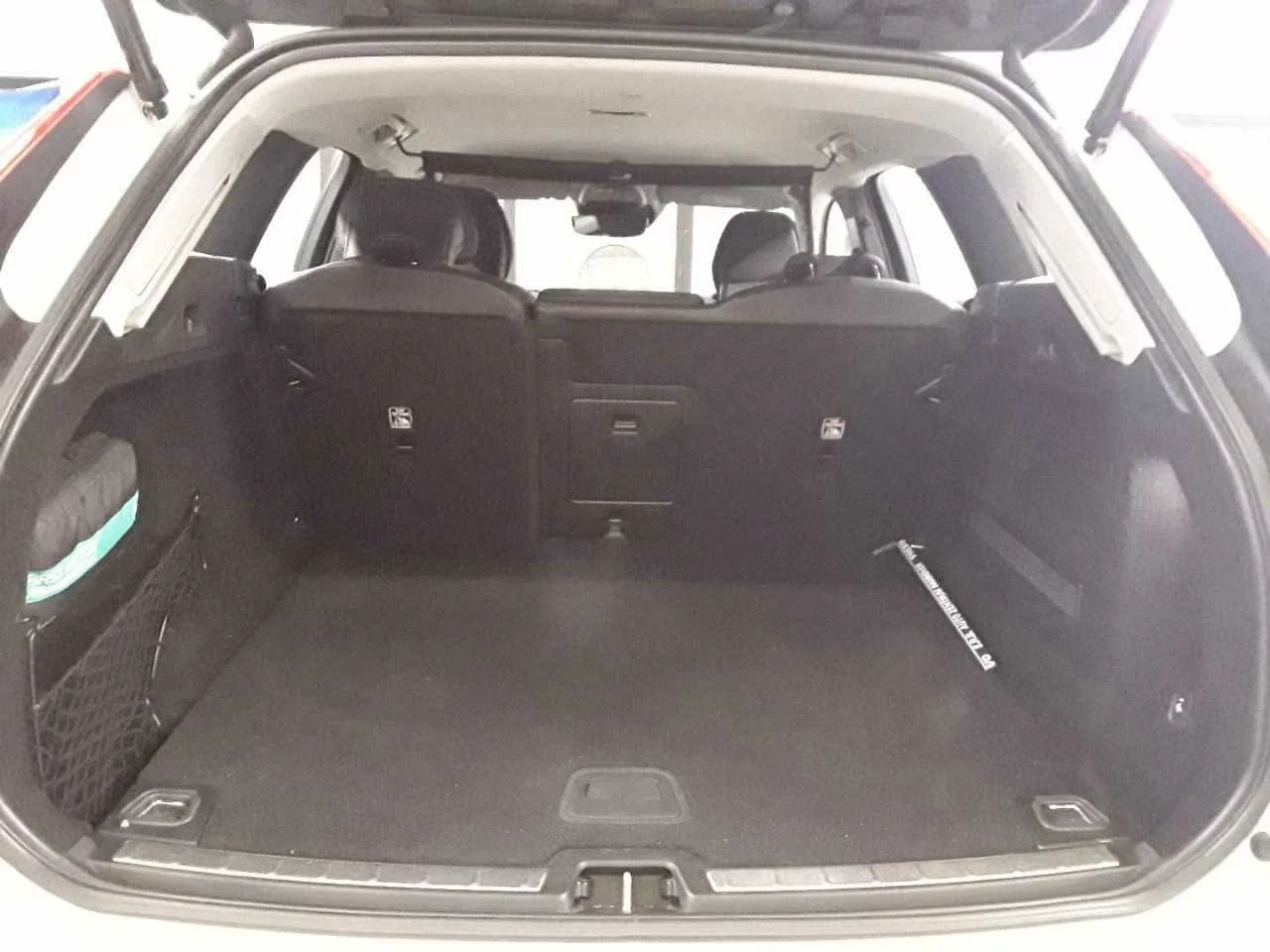 Volvo XC60 D4/MOMENTUM-PRO/190HP/ACC/AHK/CAM/AMBI/NAVI/615f - изображение 5