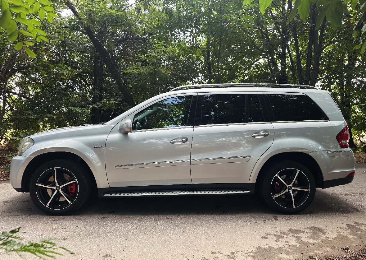 Mercedes-Benz GL 350 7МЕСТЕН| AMG| OFFROAD PACK| HARMAN KARDON| ОБСЛУЖЕ - изображение 2