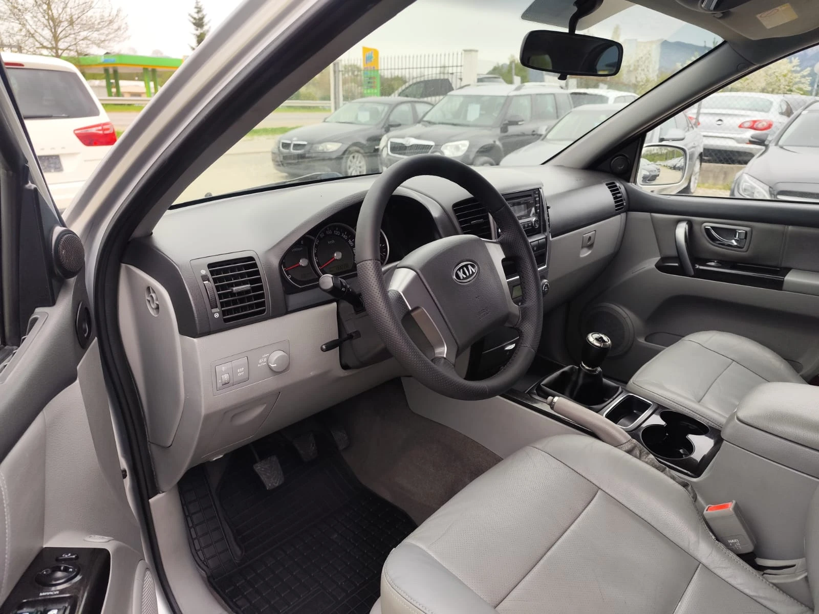 Kia Sorento 2.5 ����� ������ | Mobile.bg � ����������� 11