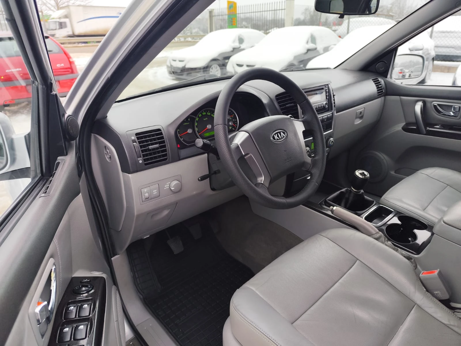 Kia Sorento 2.5 ����� ������ | Mobile.bg � ����������� 11