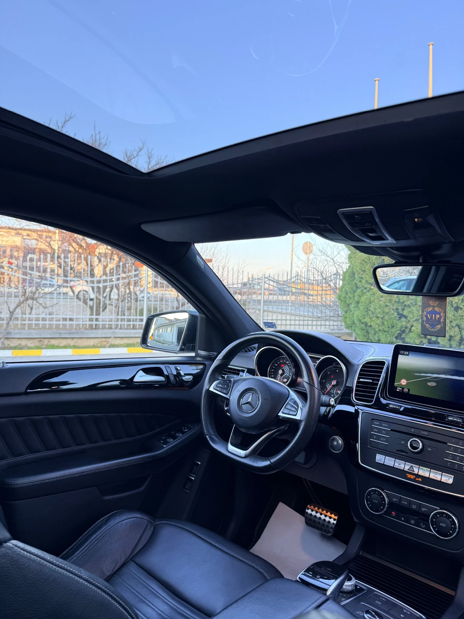 Mercedes-Benz GLE 350 * * * * * * GLE 350d Coupe AMG Line * * * * * * * , снимка 13 - Автомобили и джипове - 53768774