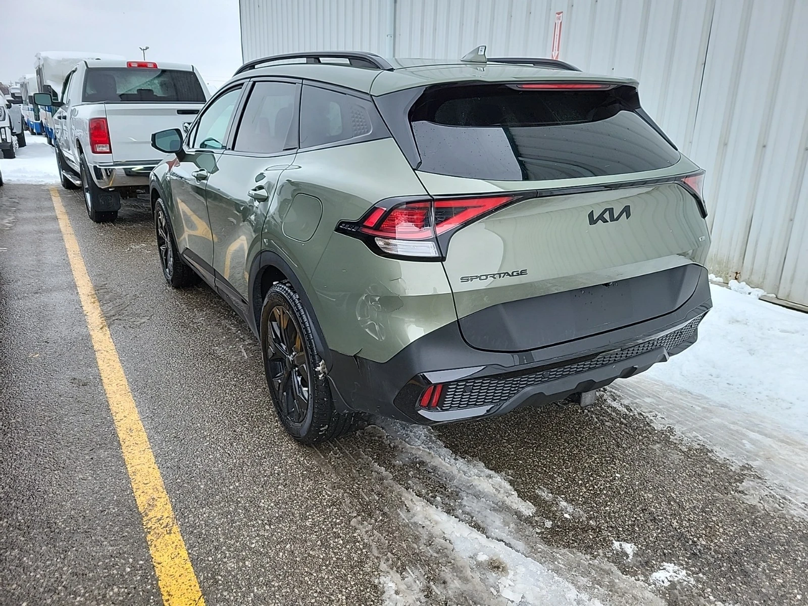 Kia Sportage 2.5L 4cyl AWD - изображение 4