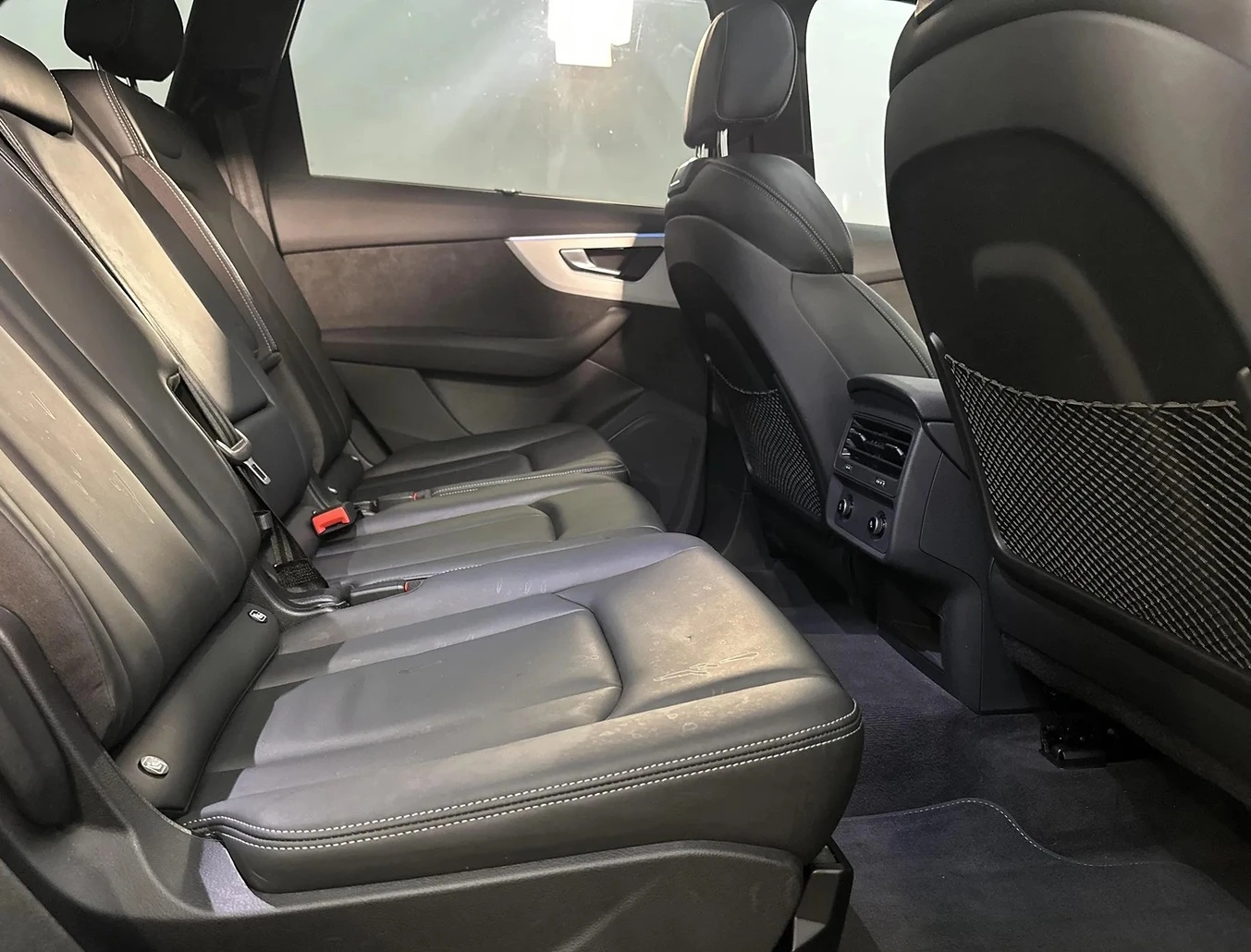 Audi Q7 3.0 I-HEV Quattro , снимка 9 - Автомобили и джипове - 53809408