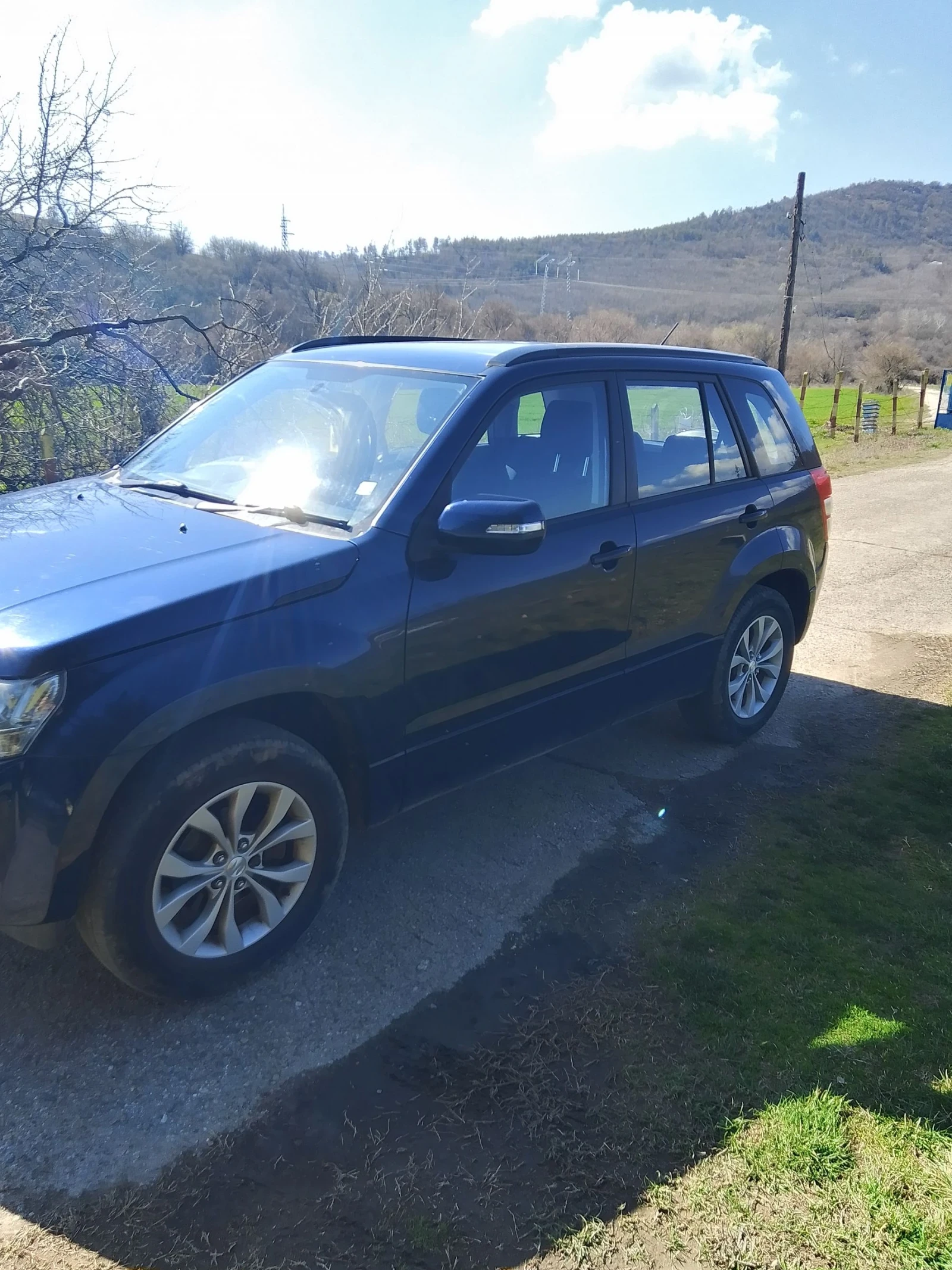 Suzuki Grand vitara 2.4, снимка 3 - Автомобили и джипове - 53845306