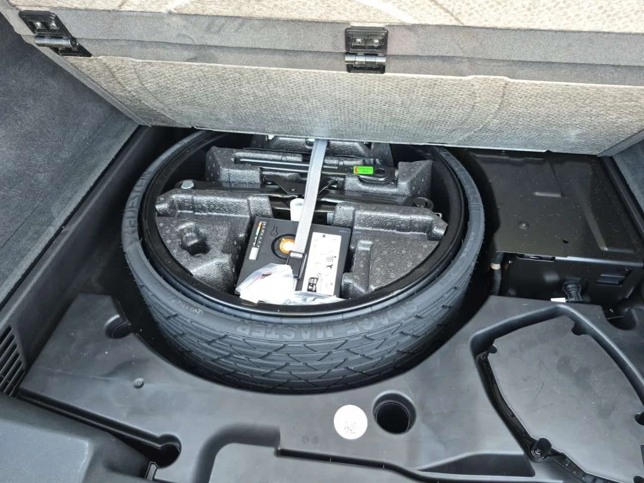 Audi Q8 PROGRESSIV| 360 КАМЕРИ| PANO| 2 КЛЮЧА| , снимка 14 - Автомобили и джипове - 54297020