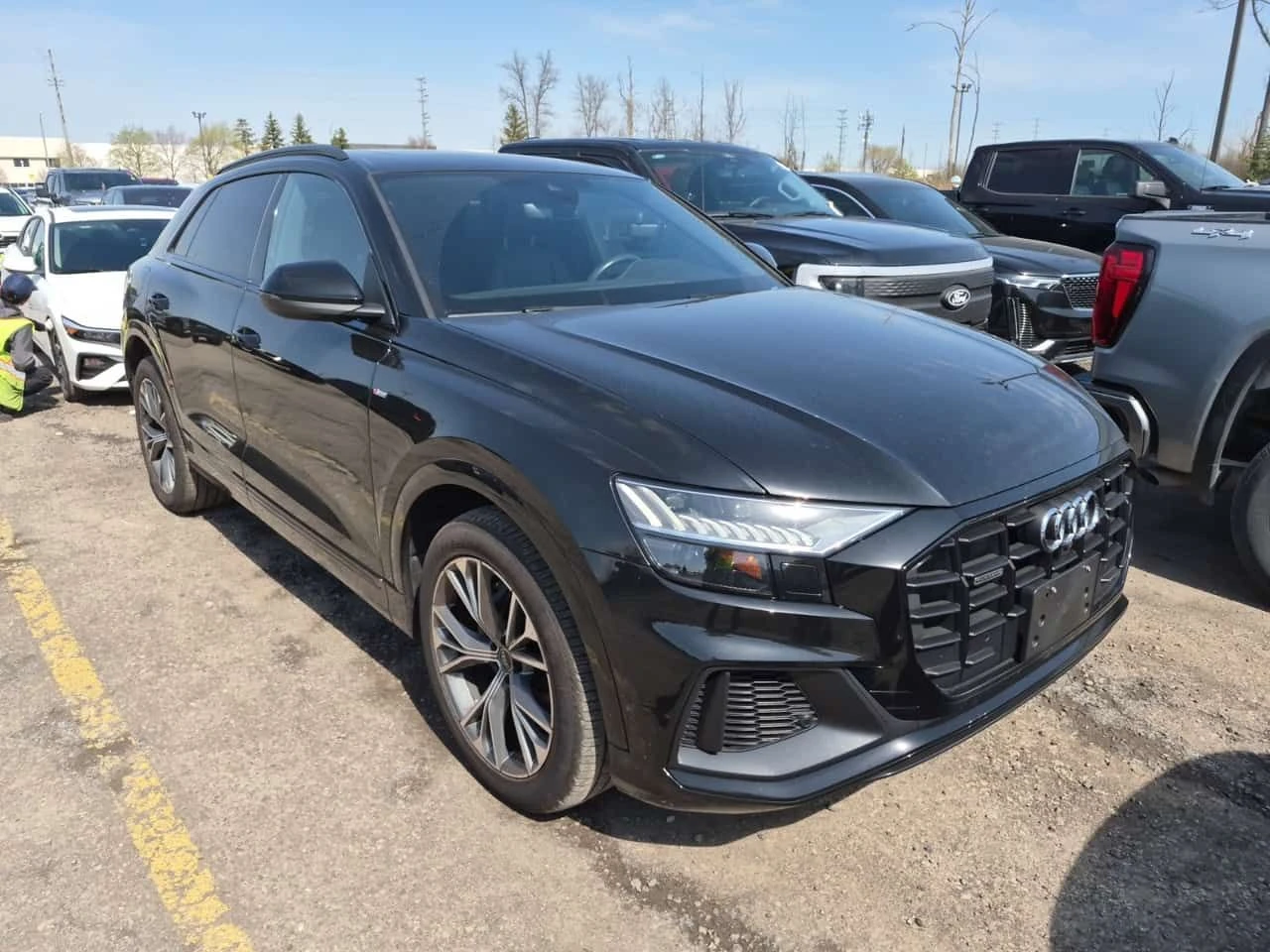 Audi Q8 PROGRESSIV| 360 КАМЕРИ| PANO| 2 КЛЮЧА| , снимка 2 - Автомобили и джипове - 54297020