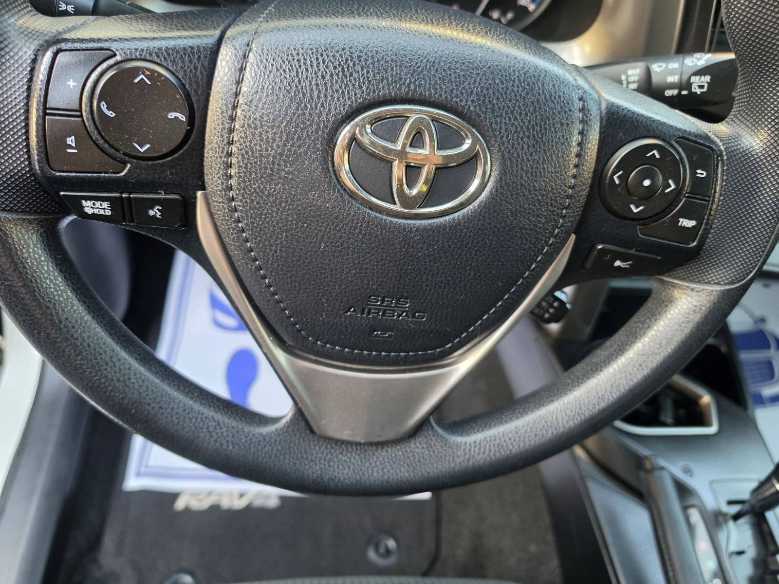 Toyota Rav4 2.5 LE, снимка 10 - Автомобили и джипове - 54335095