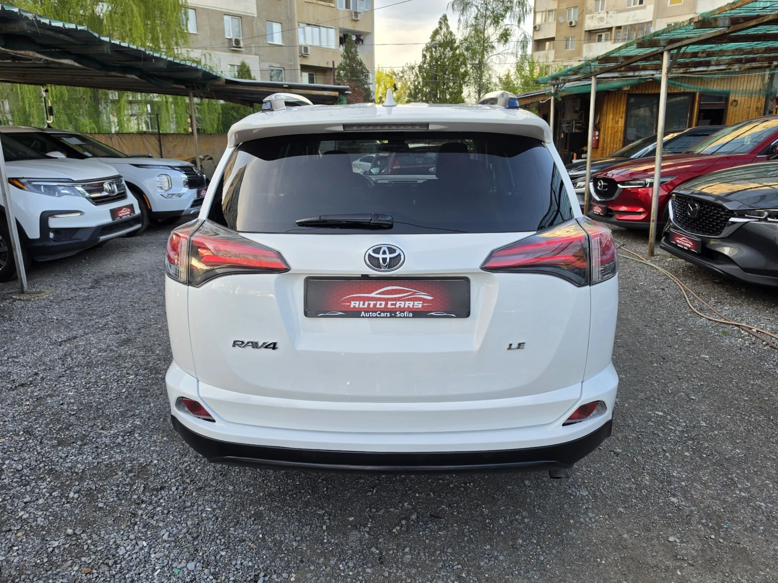 Toyota Rav4 2.5 LE, снимка 6 - Автомобили и джипове - 54335095