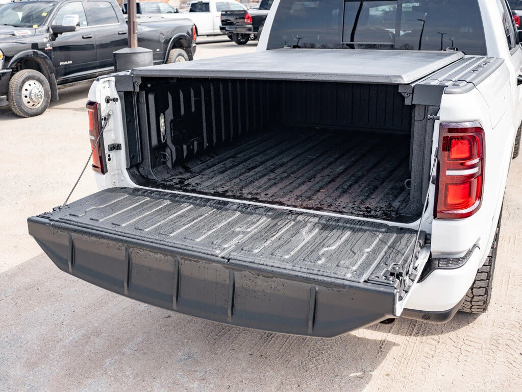 Dodge RAM 1500 Limited Crew Cab 4WD, снимка 10 - Автомобили и джипове - 54611847