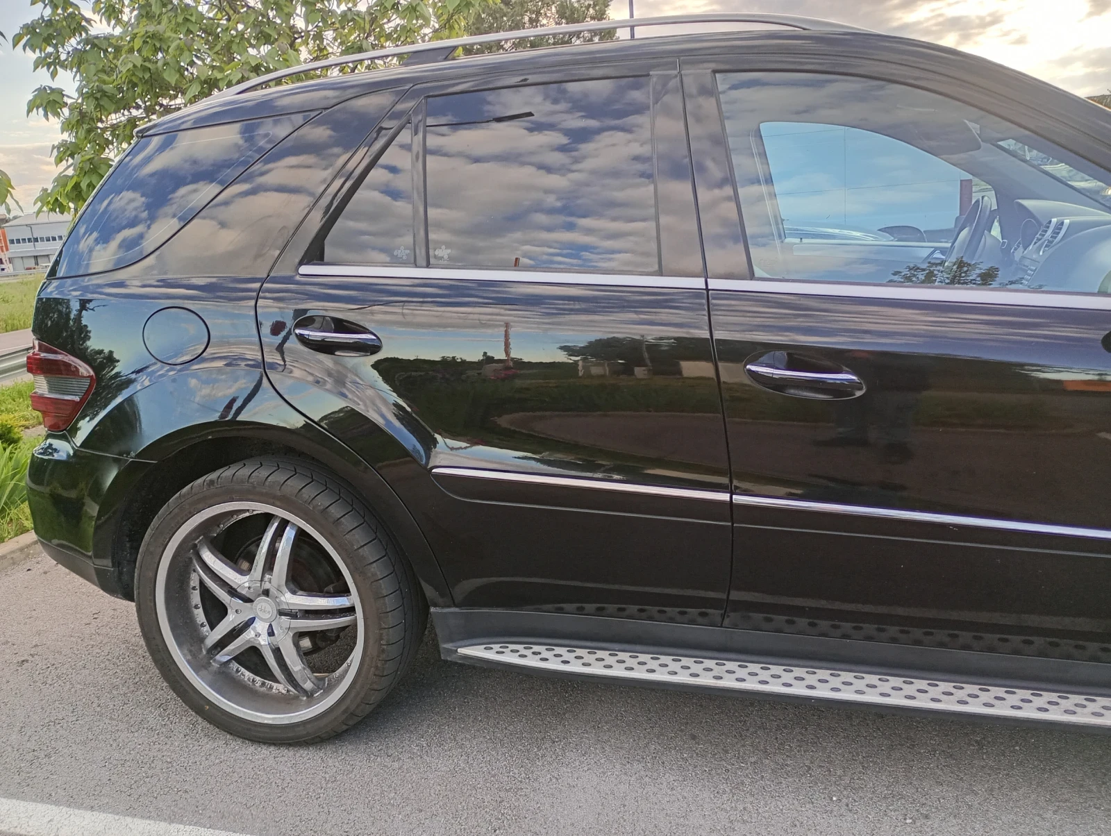 Mercedes-Benz ML 320, снимка 5 - Автомобили и джипове - 54631669