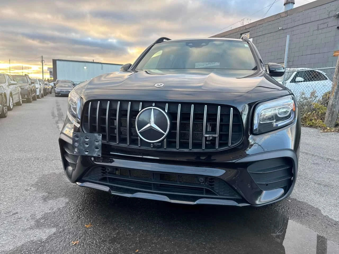Mercedes-Benz GLB * AMG 35 * CARFAX * ЦЕНА ДО БГ, снимка 5 - Автомобили и джипове - 54668186