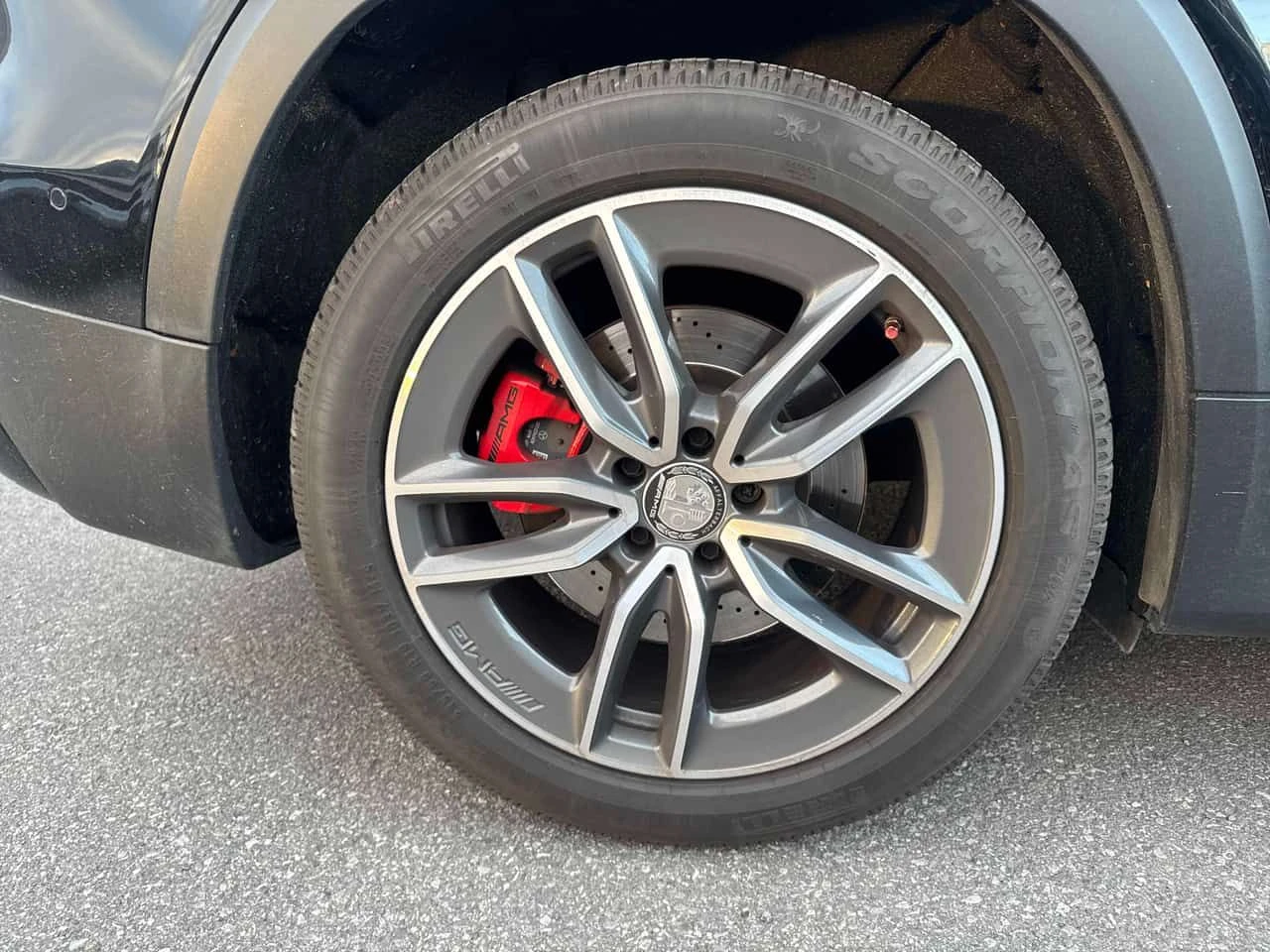 Mercedes-Benz GLB * AMG 35 * CARFAX * ЦЕНА ДО БГ, снимка 7 - Автомобили и джипове - 54668186