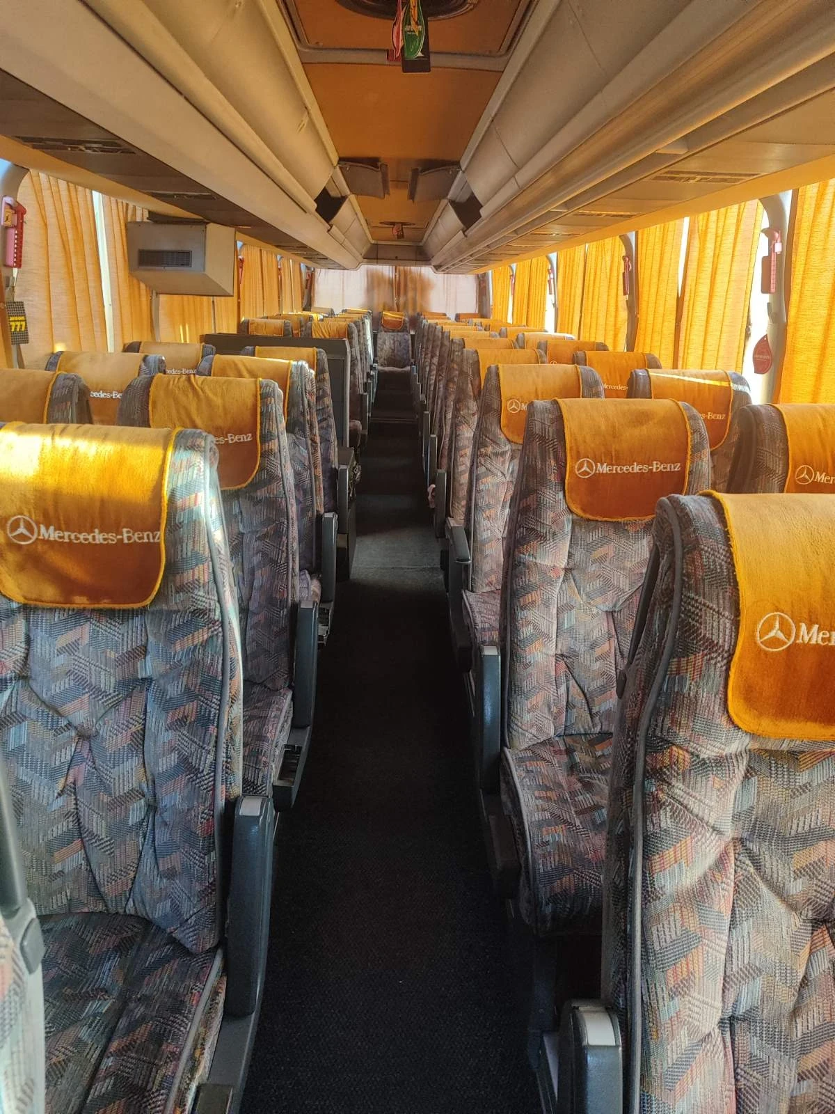 Mercedes-Benz 404  - изображение 3