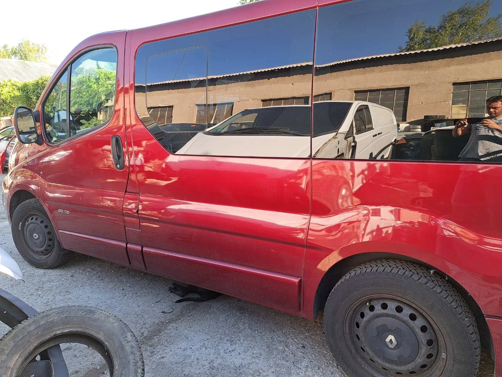 Renault Trafic, снимка 5 - Бусове и автобуси - 54381738