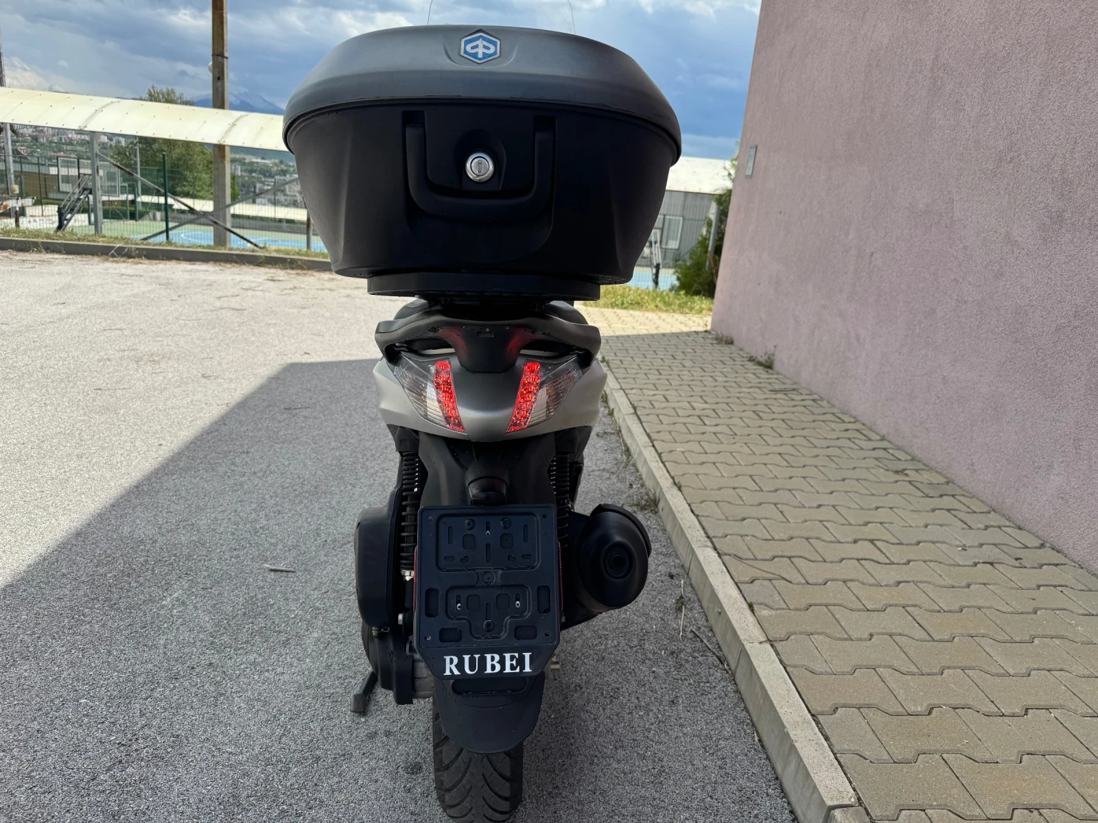 Piaggio Beverly 300cc ABS/ASR, снимка 4 - Мотоциклети и мототехника - 54723083
