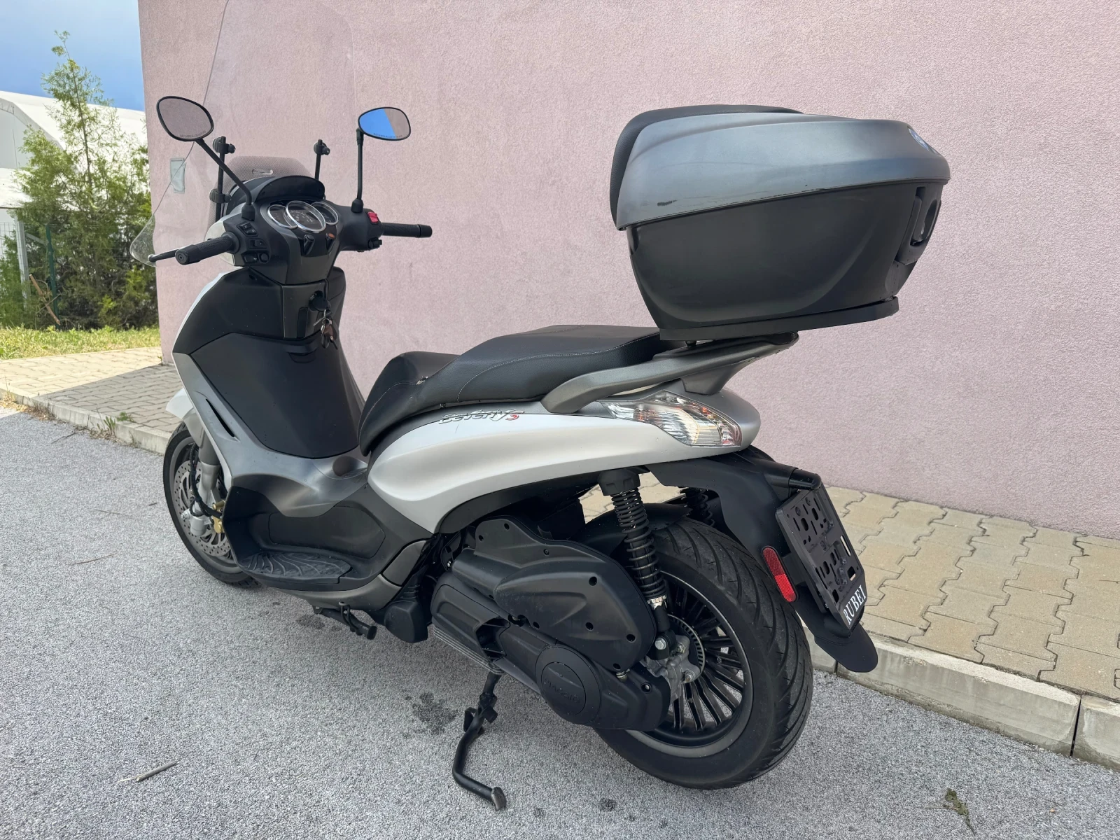 Piaggio Beverly 300cc ABS/ASR, снимка 5 - Мотоциклети и мототехника - 54723083