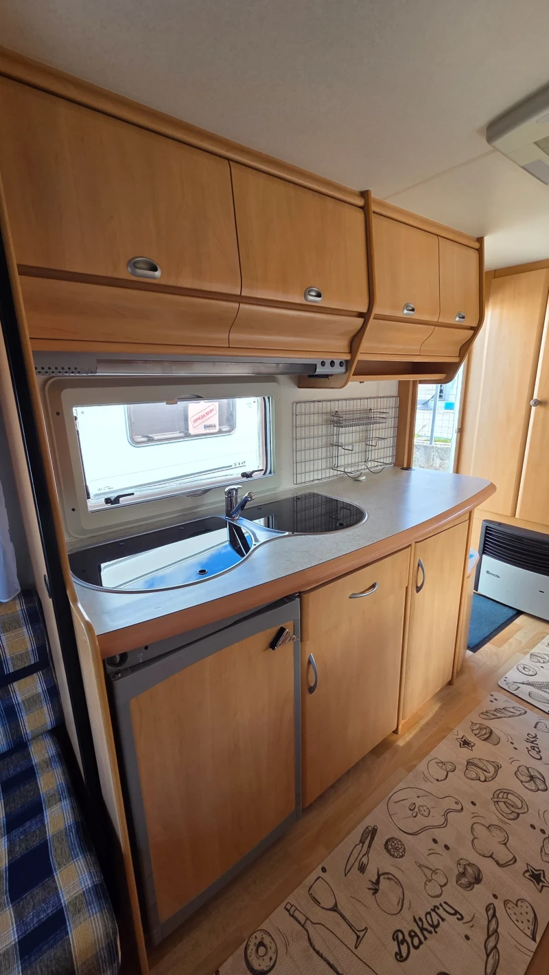 Каравана Hobby HOVA F5 440, снимка 7 - Каравани и кемпери - 52063452