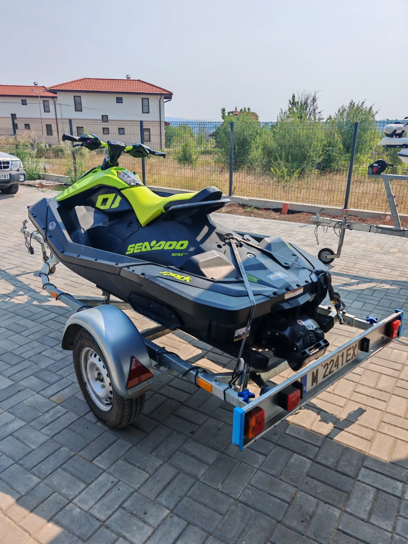 Джет Bombardier Sea Doo Spark trixx 2 up, снимка 7 - Воден транспорт - 55732764