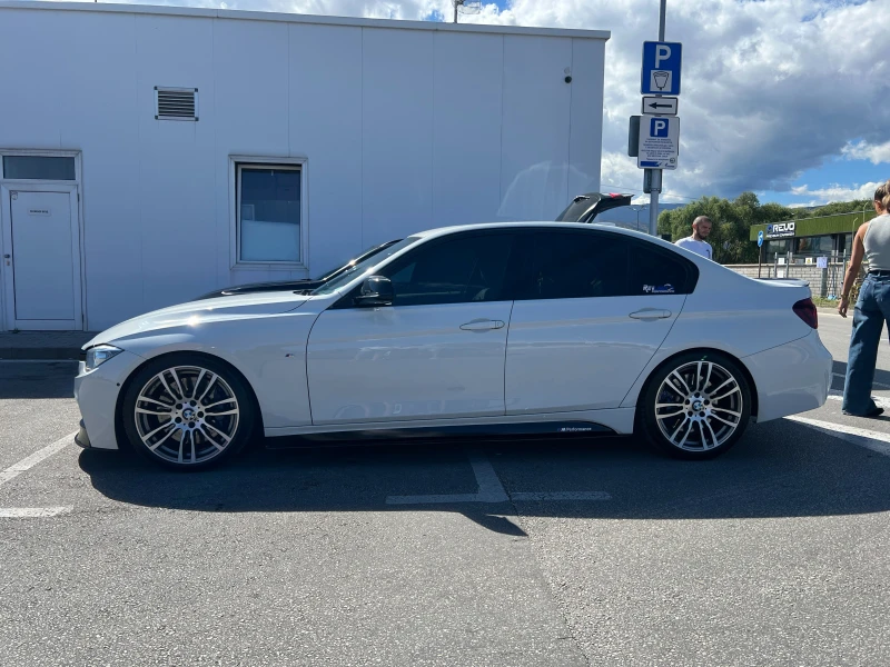 BMW 330 330d xDrive, снимка 8 - Автомобили и джипове - 47490724