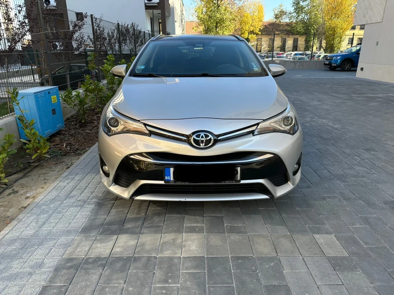 Toyota Avensis 2.0 D-4D, снимка 1 - Автомобили и джипове - 47882767