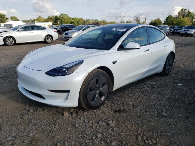 Tesla Cybertruck Yes Rear-wheel drive, снимка 1 - Автомобили и джипове - 48091542