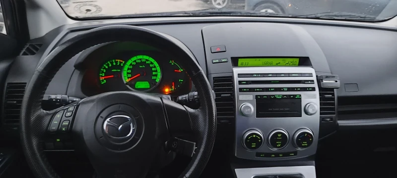 Mazda 5 1.8I, снимка 9 - Автомобили и джипове - 52085884