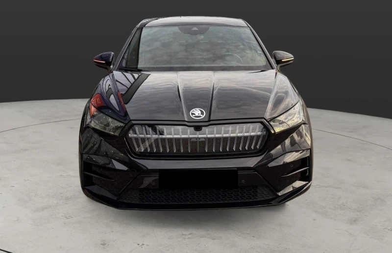 Skoda Enyaq iV RS COUPE LOUNGE PANORAMA CAMERA MATRIX , снимка 3 - Автомобили и джипове - 52471633