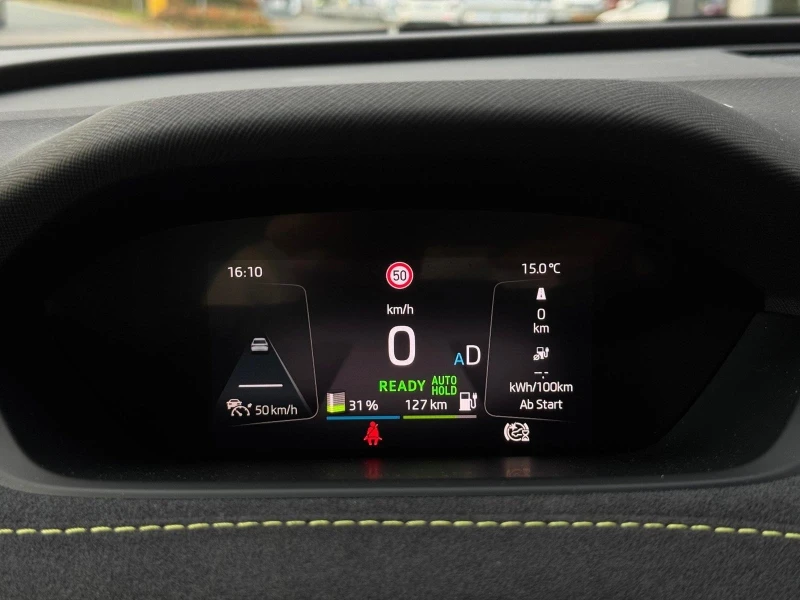 Skoda Enyaq iV RS COUPE LOUNGE PANORAMA CAMERA MATRIX , снимка 9 - Автомобили и джипове - 52471633