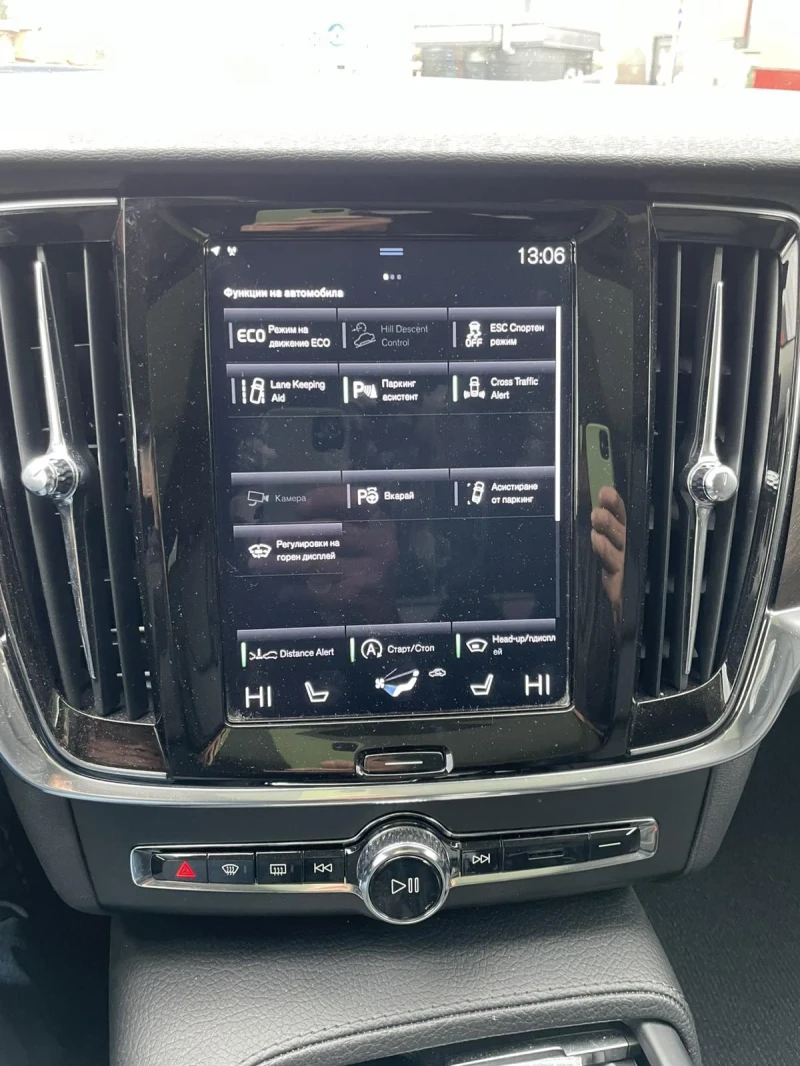 Volvo V90 Cross Country D5 AWD, снимка 11 - Автомобили и джипове - 52557992