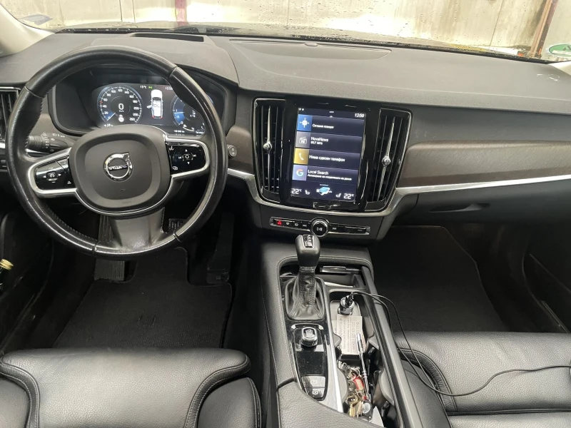 Volvo V90 Cross Country D5 AWD, снимка 8 - Автомобили и джипове - 52557992