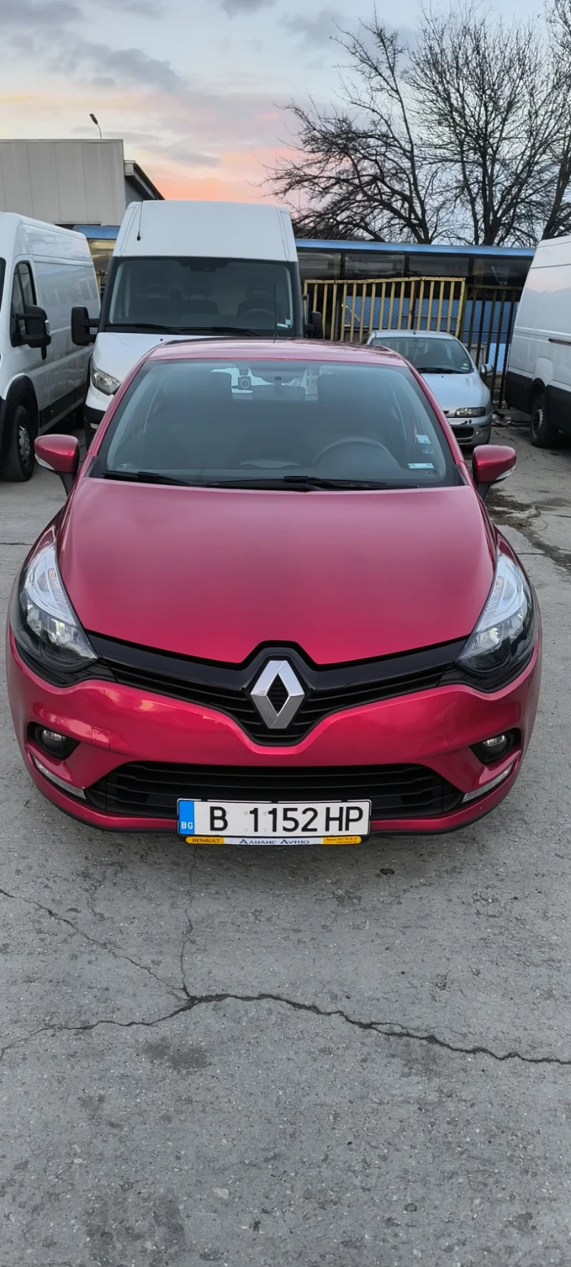 Renault Clio 0.9Tce, снимка 2 - Автомобили и джипове - 53116888