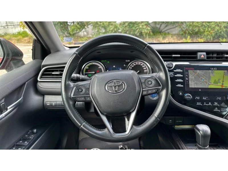 Toyota Camry, снимка 9 - Автомобили и джипове - 47349699