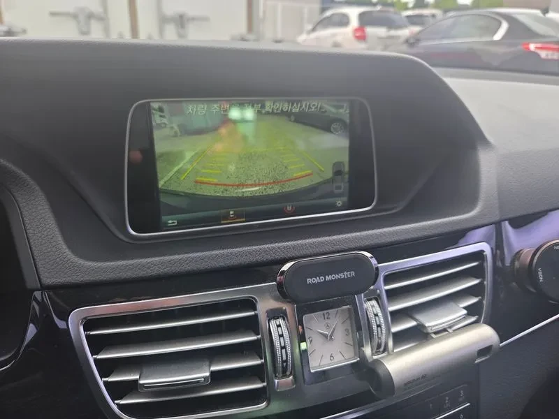 Mercedes-Benz E 200 BLUETEC 4MATIC AVANT GARDE, снимка 10 - Автомобили и джипове - 55110648