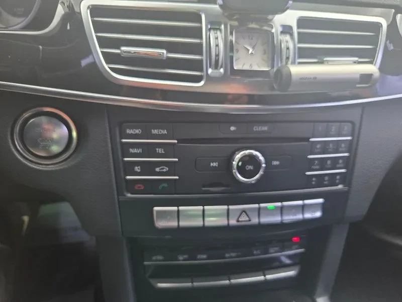 Mercedes-Benz E 200 BLUETEC 4MATIC AVANT GARDE, снимка 12 - Автомобили и джипове - 55110648