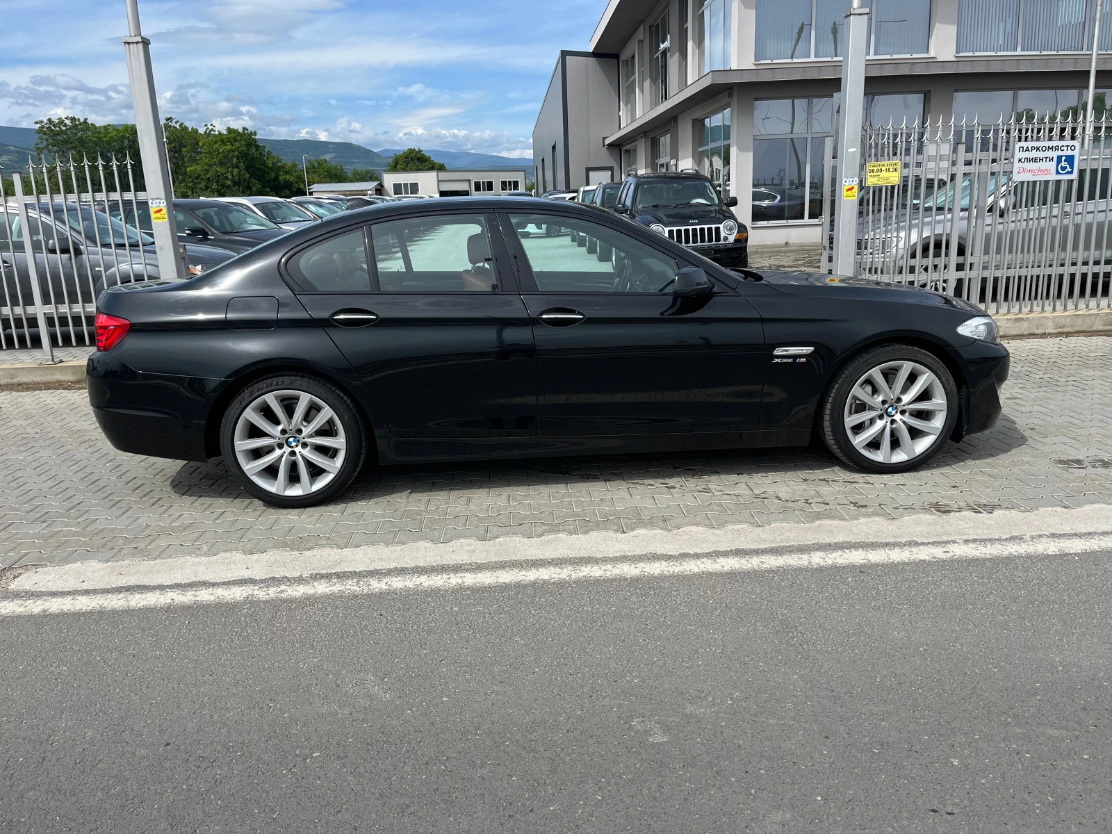 BMW 530 D XDRIVE - изображение 4